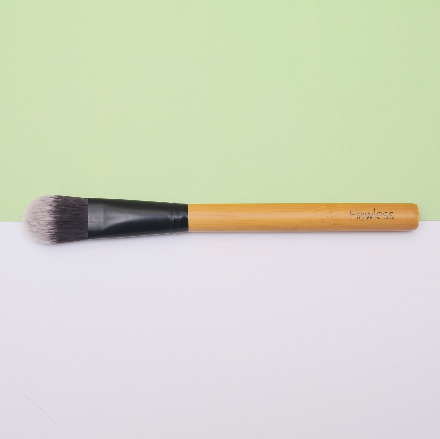 Classic Foundation Brush